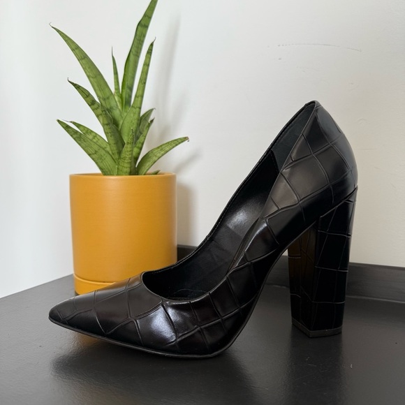 Brian Atwood black leather croc Odessa platform high heel pumps - size 9 NWT - Picture 2 of 4